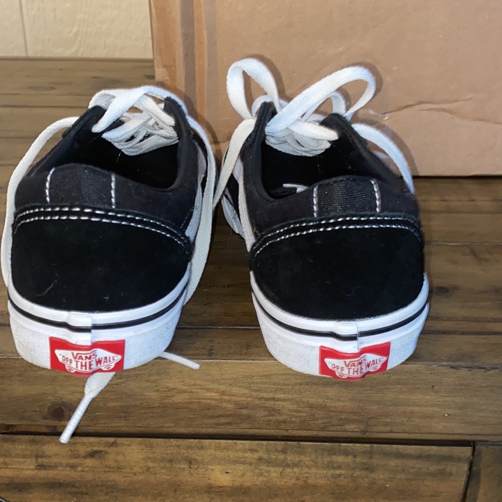 NWOT Vans shoes black and white - Picture 2 of 4